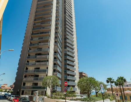 SPACIOUS STUDIO WITH SEA AND CASINO VIEWS