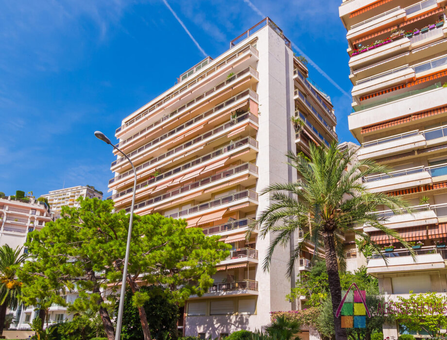 ELEGANT TURNKEY STUDIO WITH BALCONY AND SEA VIEW