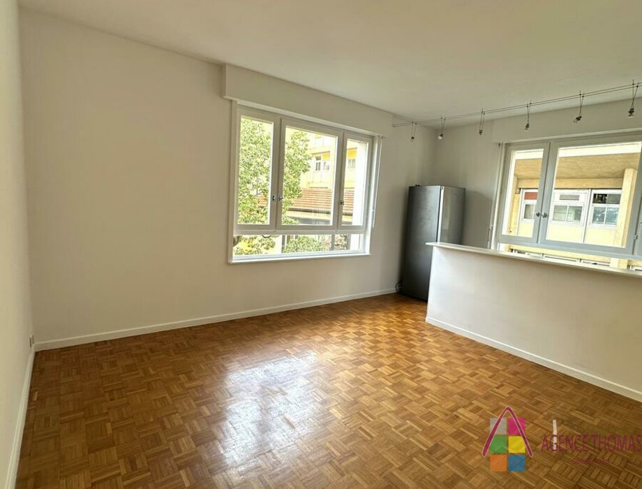 ONE BEDROOM PLACE DES MOULINS