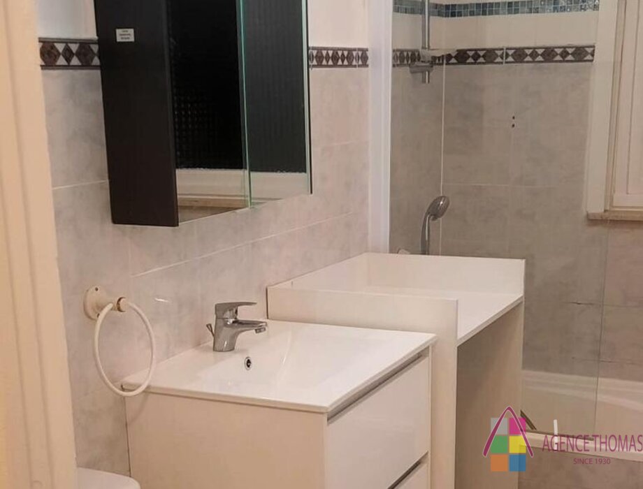 ONE BEDROOM PLACE DES MOULINS