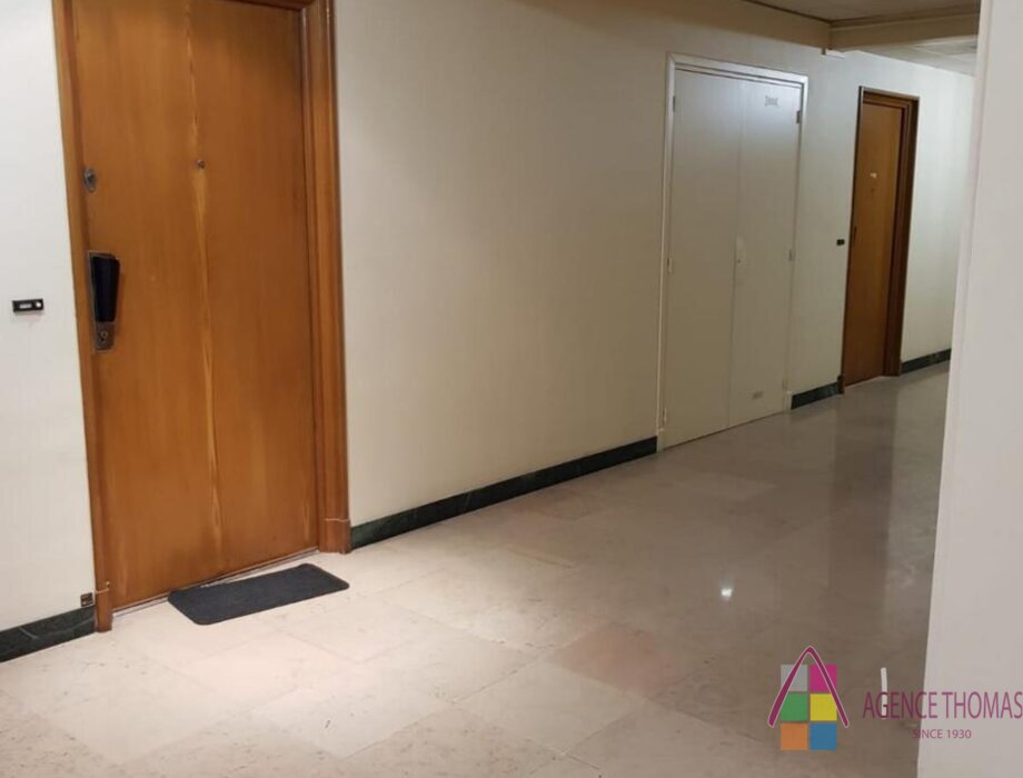 Near Center one bedroom