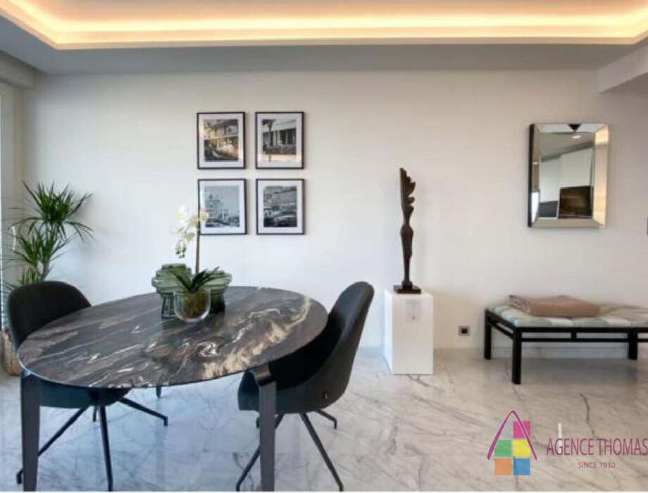 Superb renovated 2 bedroom apartment in Château Périgord