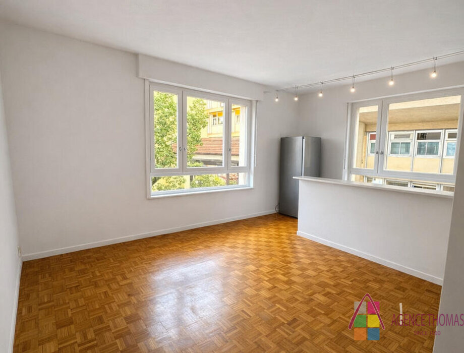 ONE BEDROOM PLACE DES MOULINS