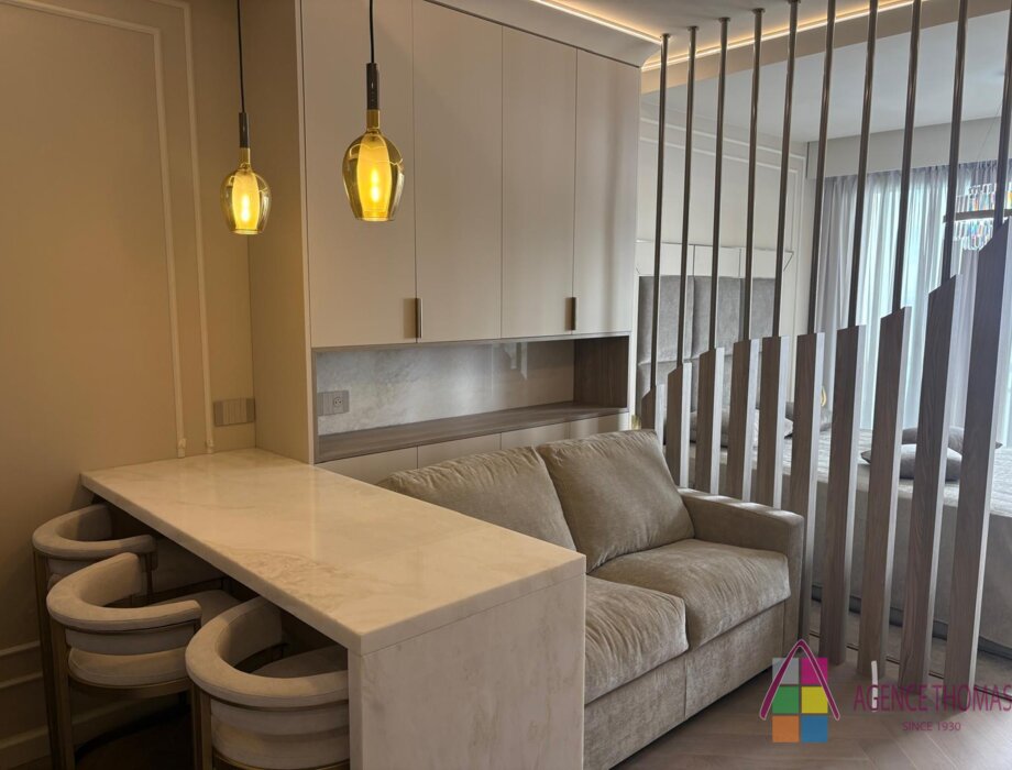 Elegant turnkey studio with balcony and sea view