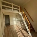 IDEAL LOCATION FOR THIS CENTRAL STUDIO WITH MEZZANINE